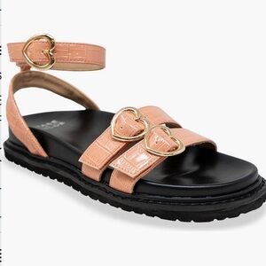 CHASE AND CHLOE. Elaxi Flatform
Sandal (Women) size 8